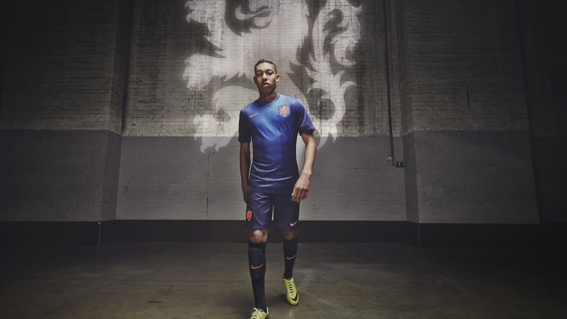 米兰双雄战火升温,争夺意甲冠军